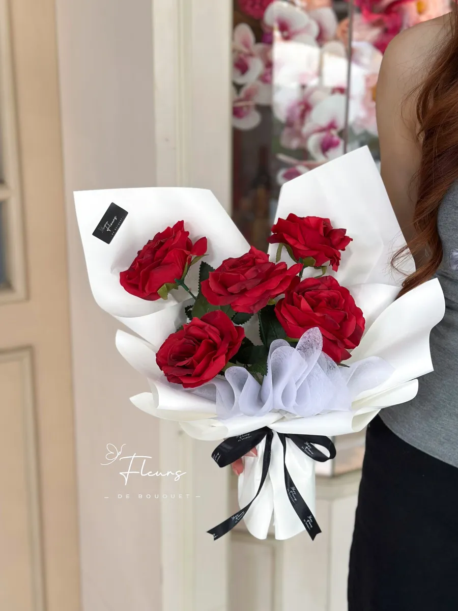 Noir Rose Bouquet | Artificial Flowers