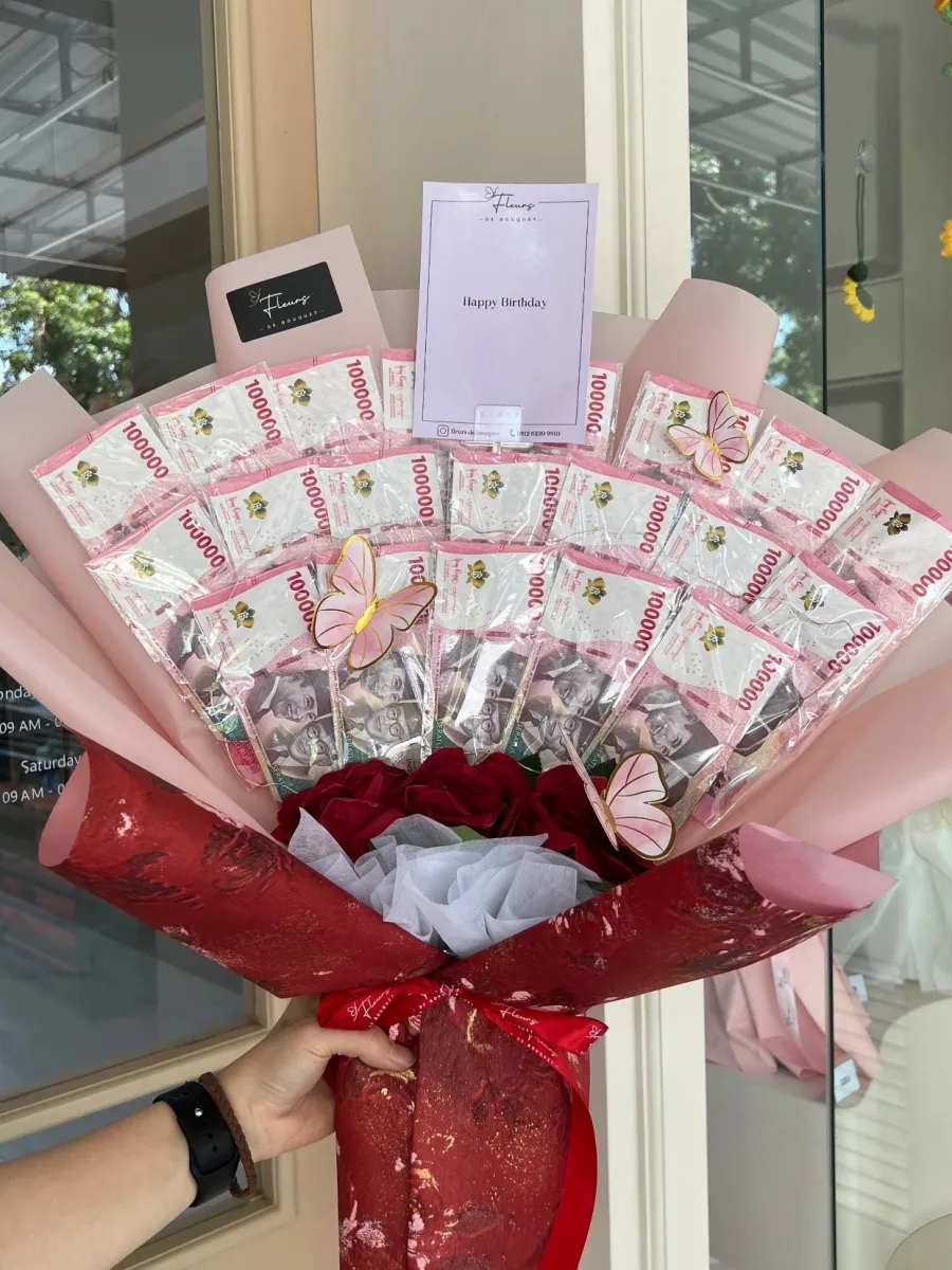 Rachel Money Bouquet | ARTIFICIAL FLOWER