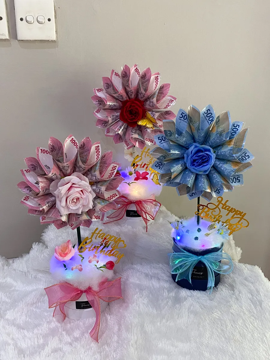 Carrousel Money Bouquet | ARTIFICIAL FLOWER