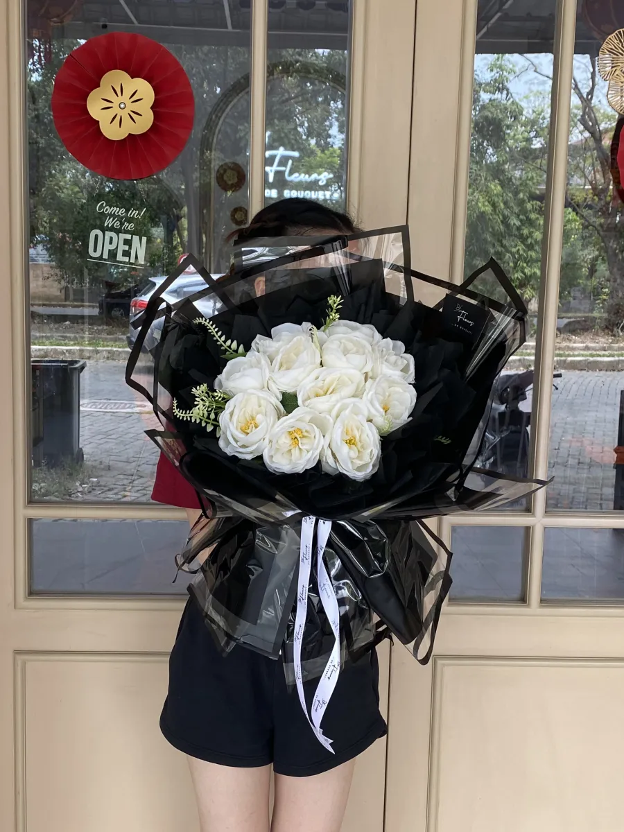 Amour Round Bouquet | Artificial Flowers