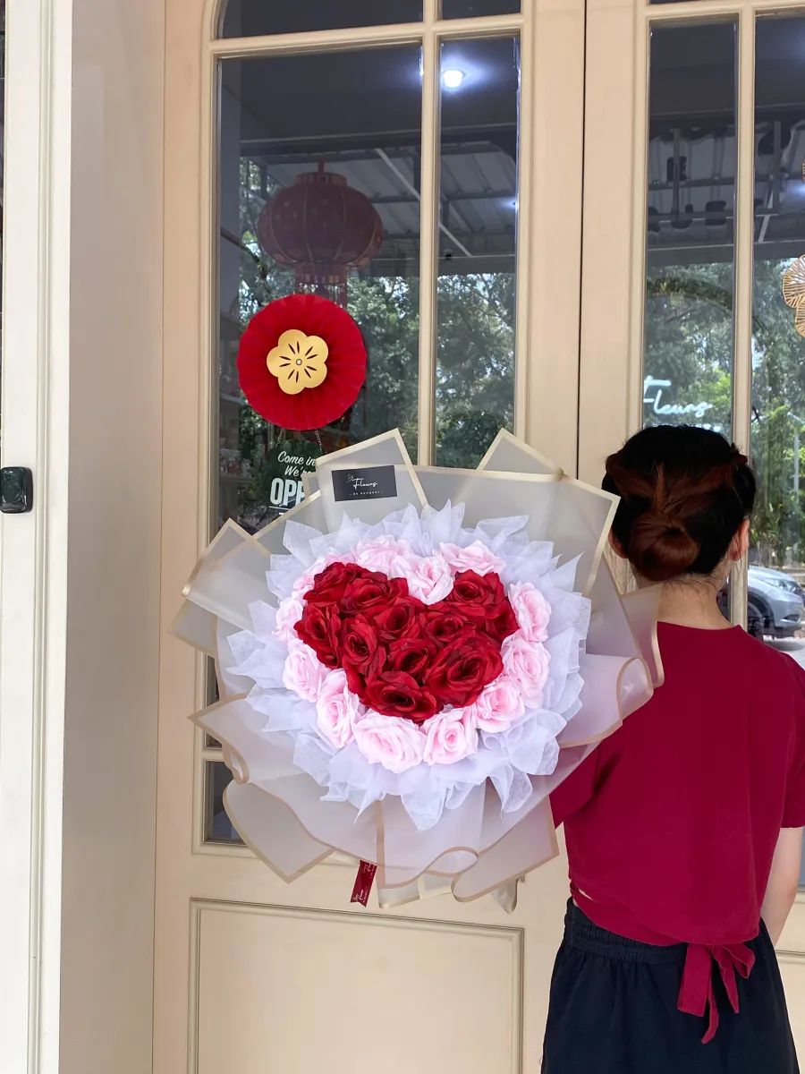 Amour Round Bouquet | Artificial Flowers