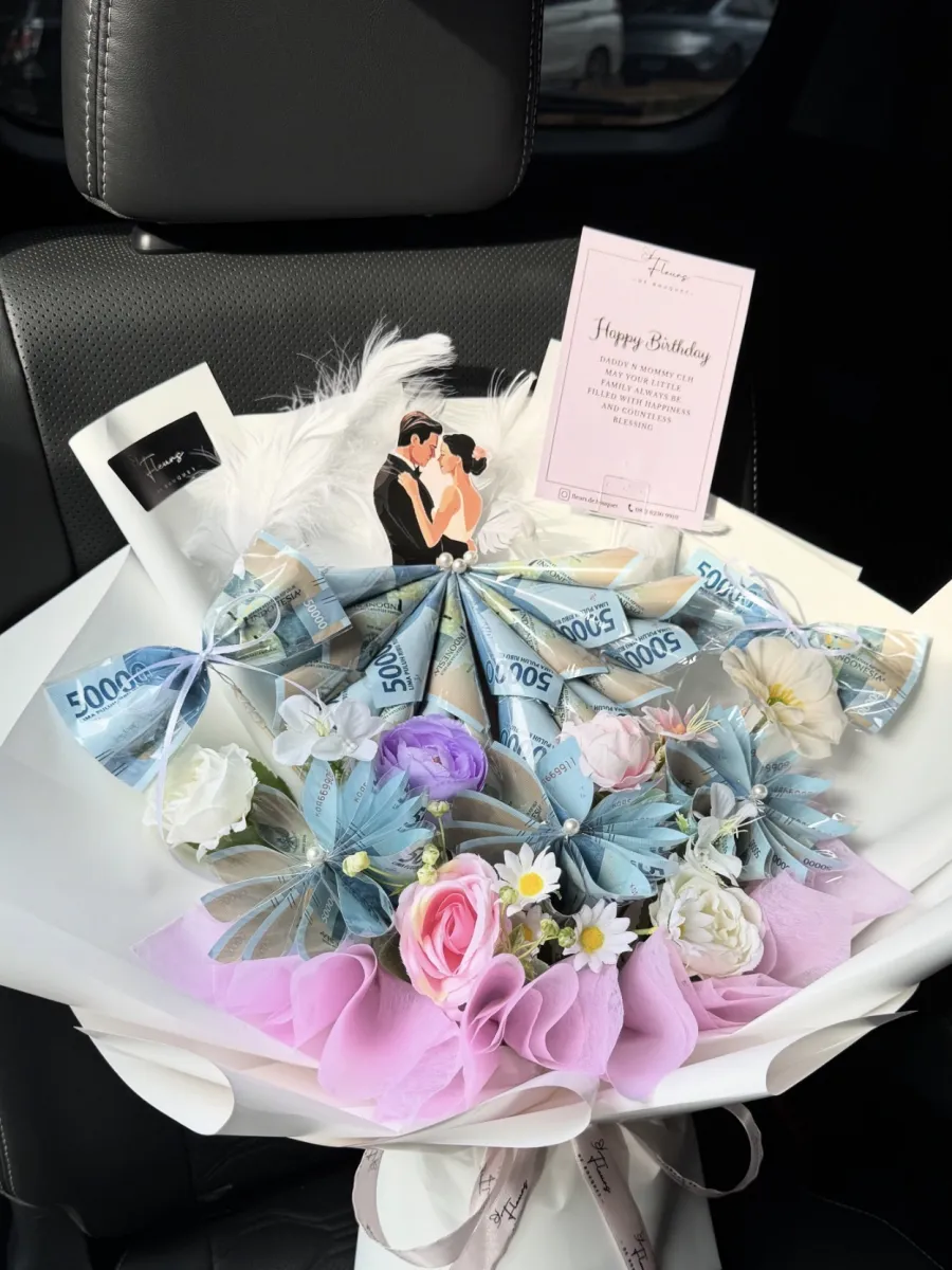 Couple Ballerina Money Bouquet